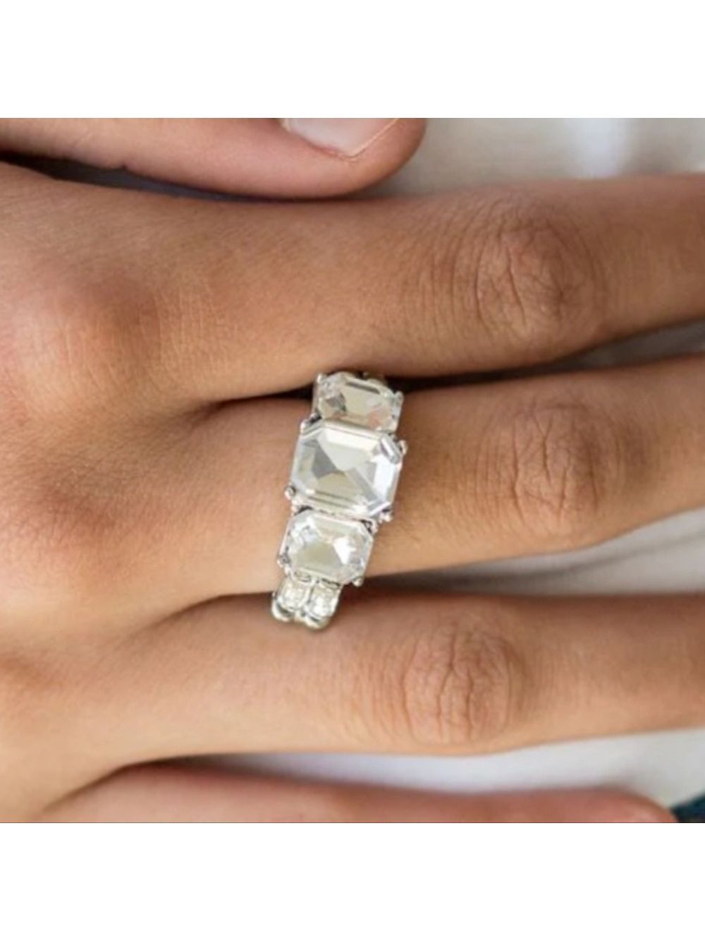 Silver Rhinestone Ring - Picture 3 of 6